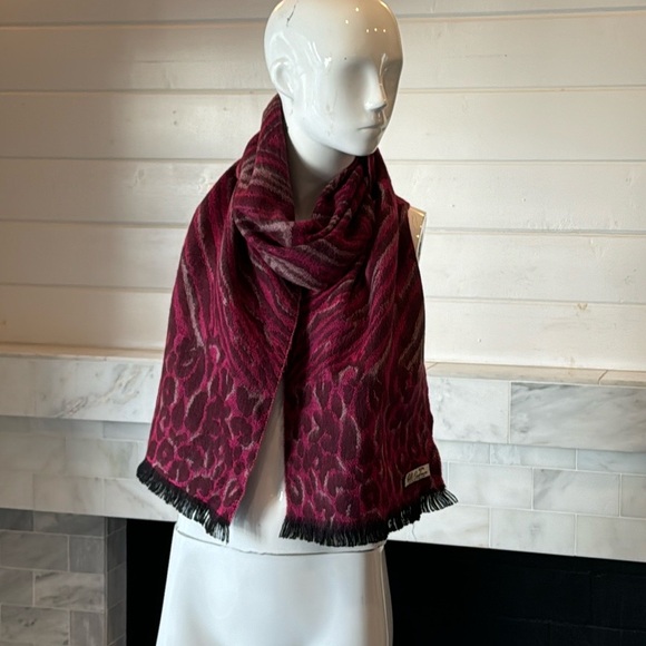 Vintage English Cashmere Hot Pink Animal Print Fringed Scarf 74”L x 12”W - Picture 9 of 9